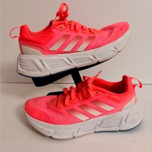 Adidas Women's Questar running shoes size 7.5